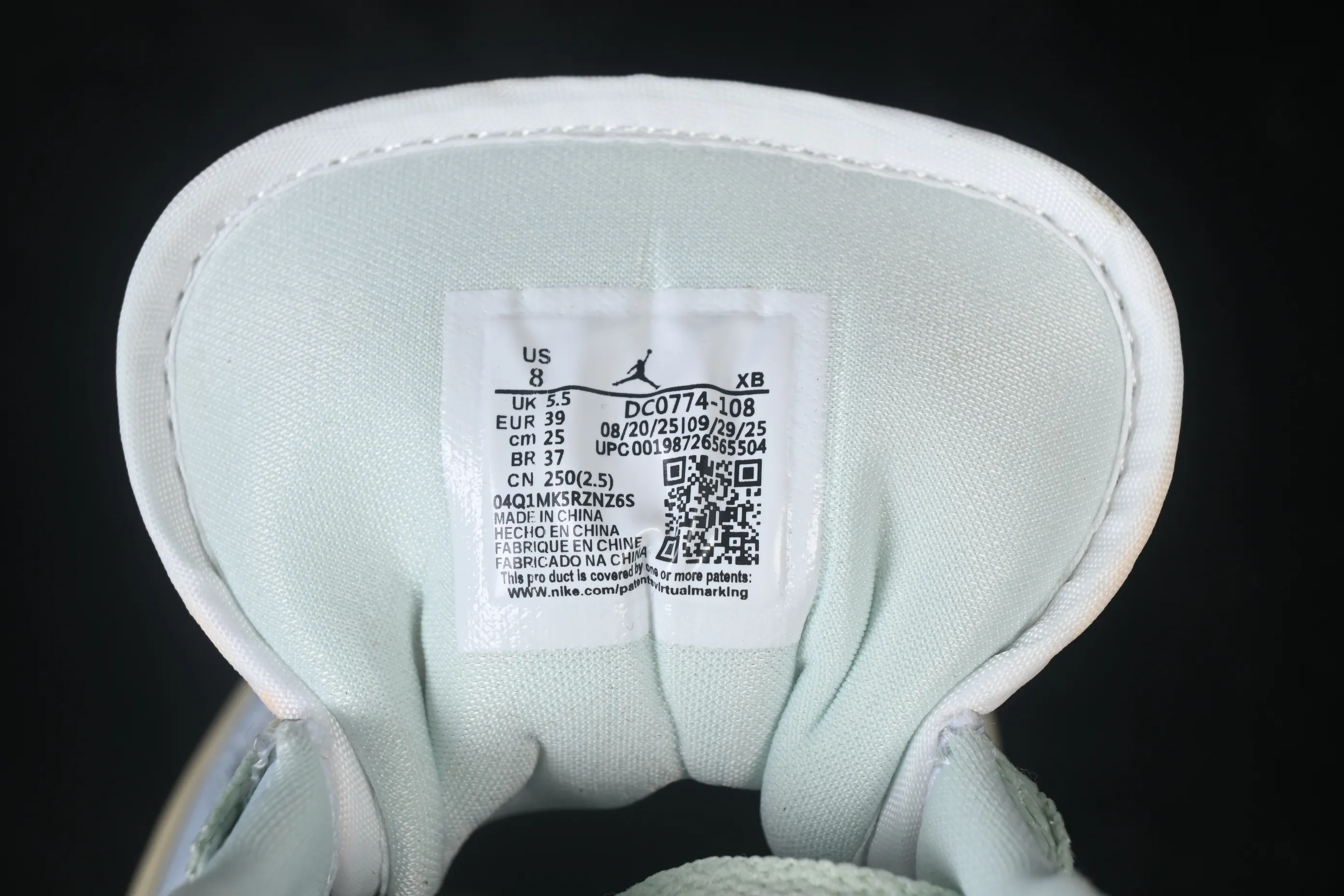 All categories Air Jordan Jordan series basketball shoes Air Jordan 1 Low Air Jordan 1 Low AJ1 Joe 1 light blue color matching low-top cultural casual sneakers DC0774-108